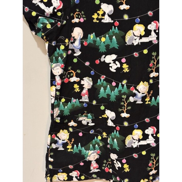 Charlie Brown Gang Medical Scrubs Snoopy Christmas XL EUC - Picture 6 of 14